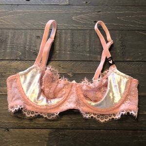 *MOVING*Dream Angels unlined push-up bra